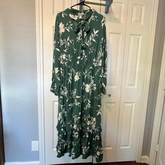 Women's Plus Ava & Viv Green Floral Tie-Neck Maxi Dress Size X - Picture 1 of 11